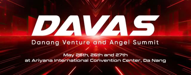 Dragon Bridge in Da Nang illuminated at night